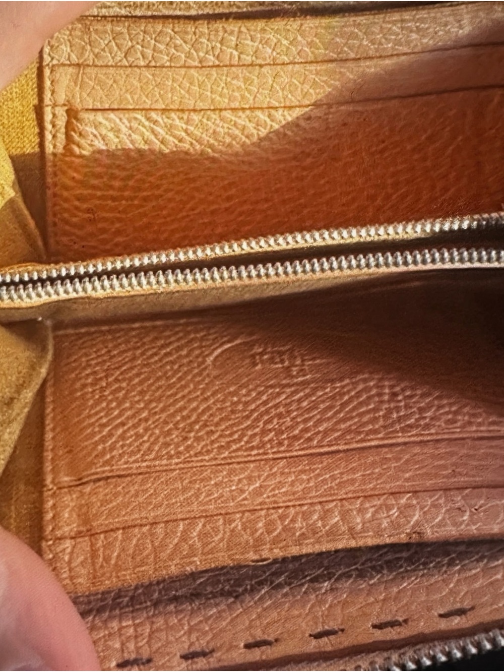 Fendi Pink Leather Zip Around Card Wallet - Picture 4 of 4